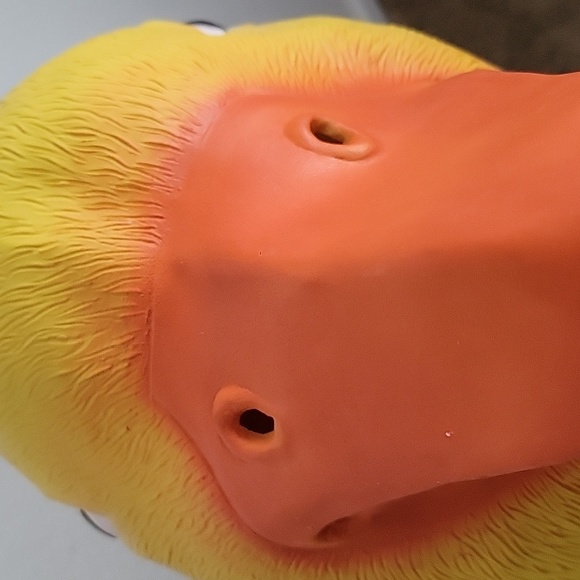 Realistic Cartoon Rubber Duck Mask - Picture 7 of 8